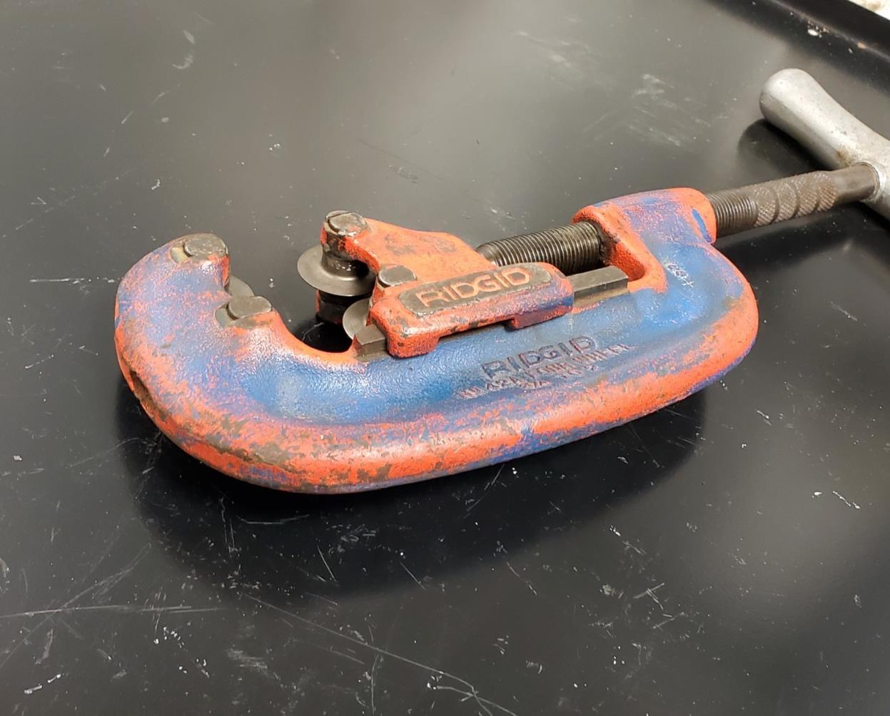 Ridgid 32870 Four Wheel Pipe Cutter 3/4 TO 2 in. No. 42A Made in USA Good!
