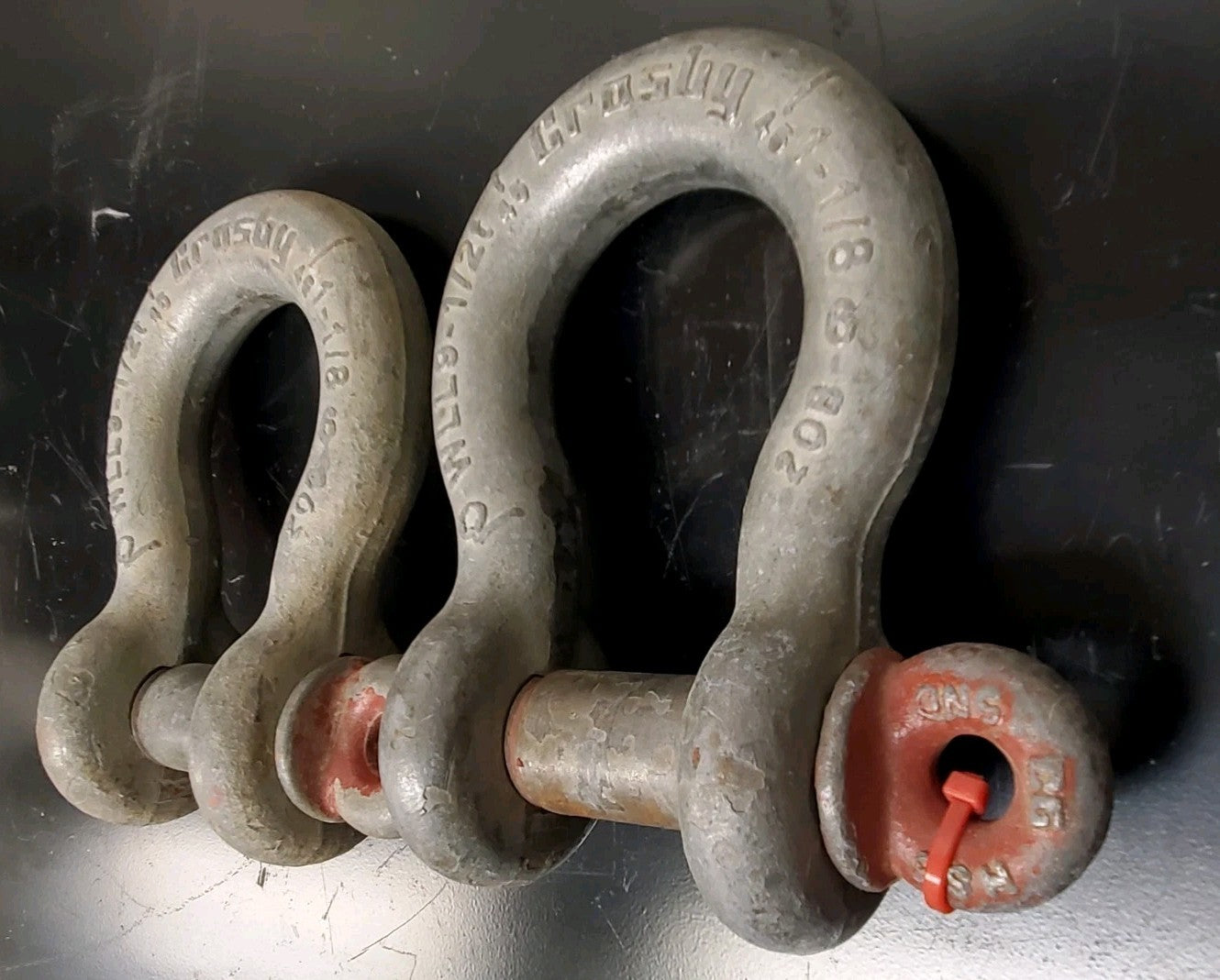 Lot of 2 Crosby 1-1/8 Screw Pin Anchor Shackles 9-1/2 Ton 1018552 G-209 Canada