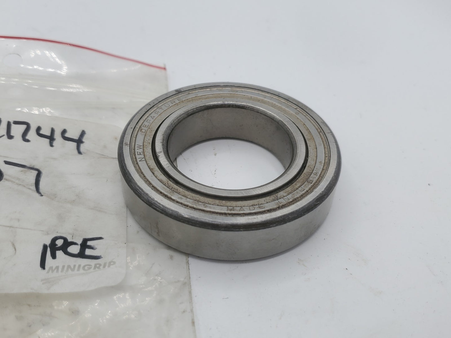 NDH 3L07 DEEP GROOVE BALL BEARING NOS