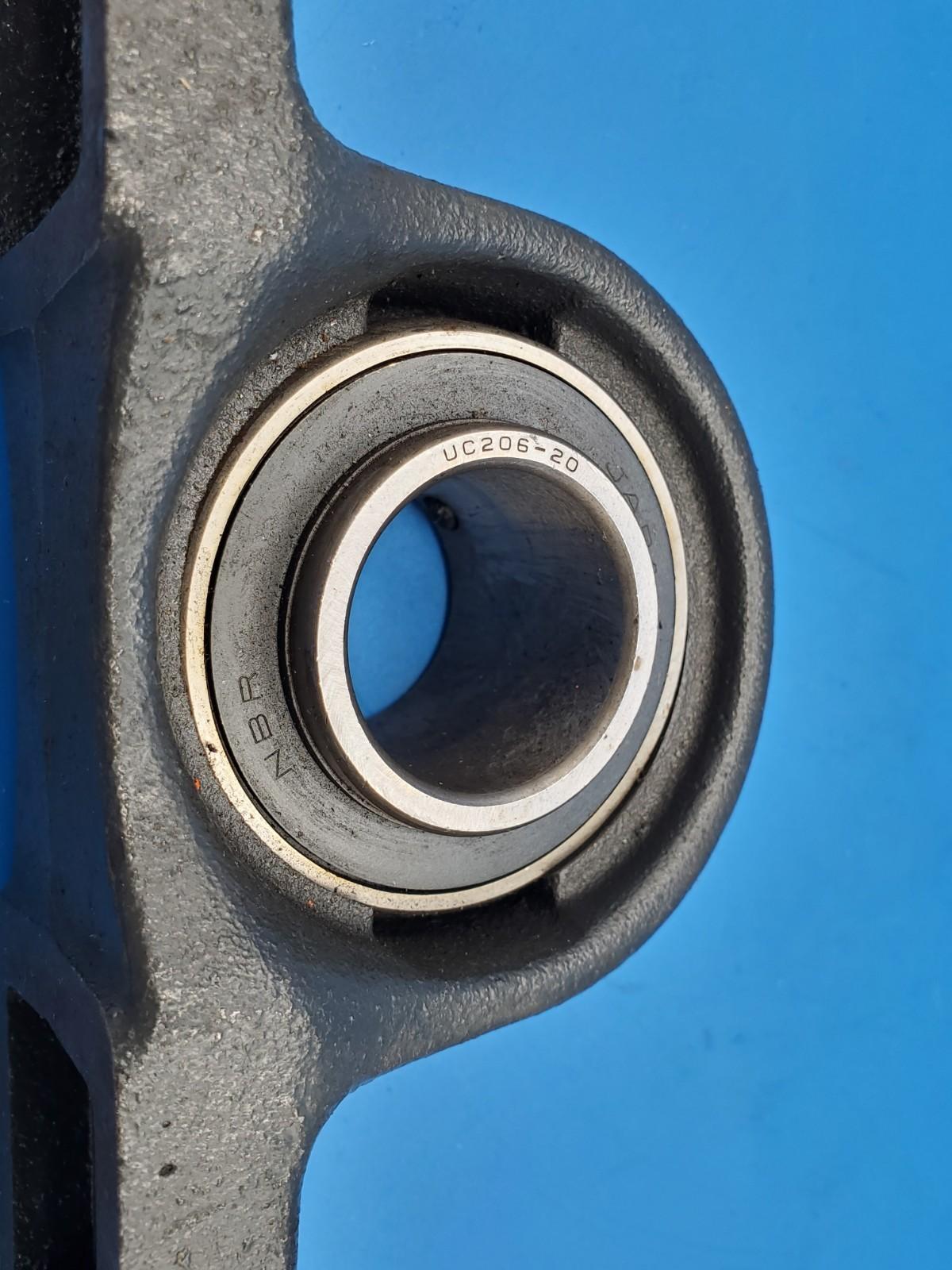 NBR JAPAN Mounted Bearing UC206-18 1-1/4" W/ AK206 SST Pillow Block Housing NOS