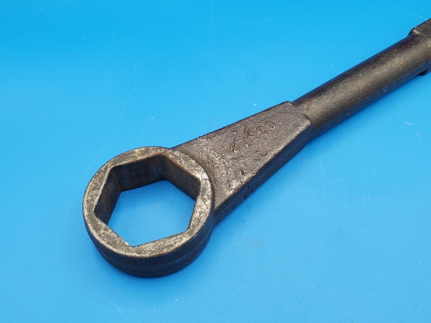 Oteco BW5125 1-1/4" Stud Nut Hammer Striking Wrench