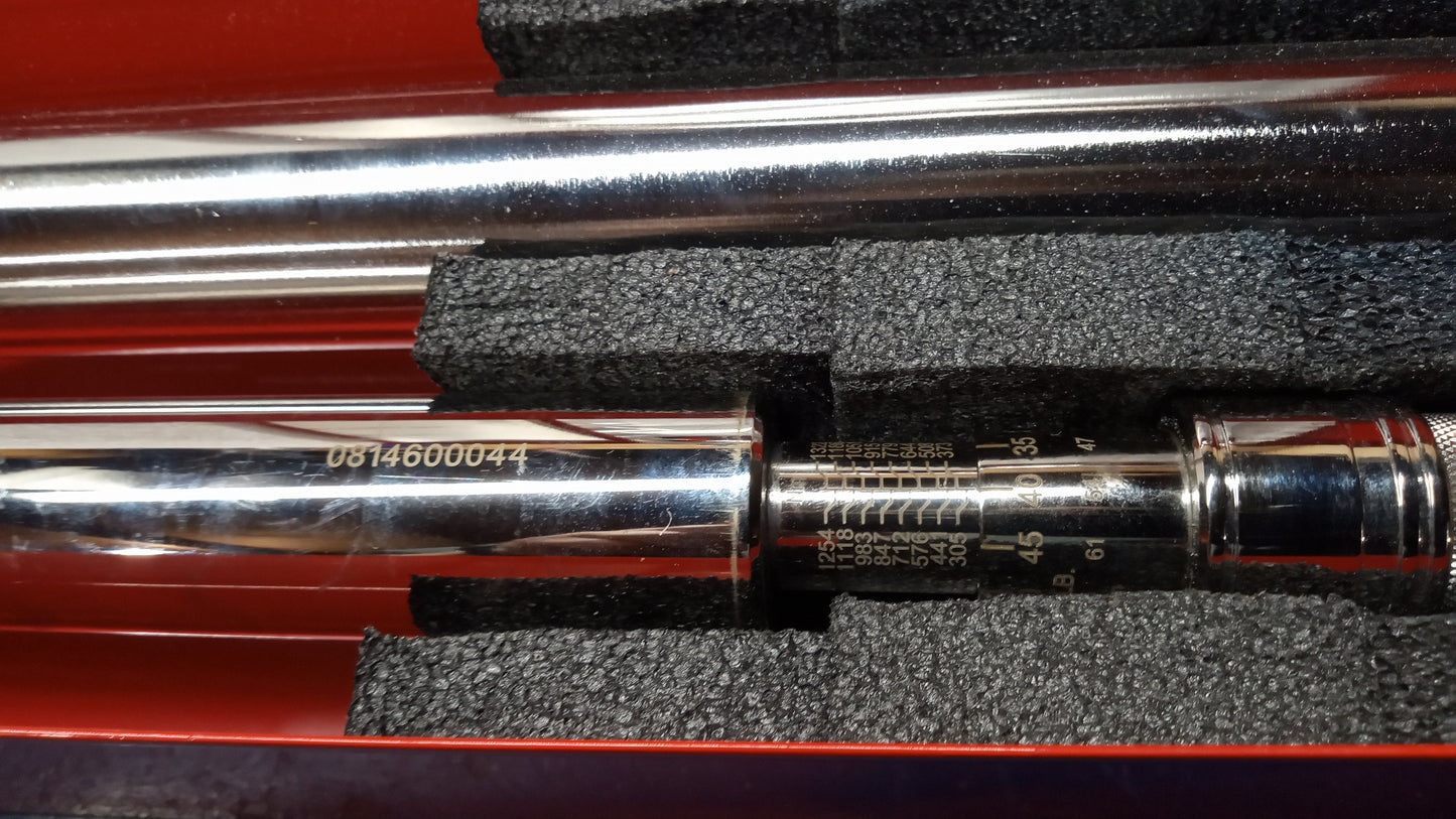 Wright Tool 8447 1 in. Drive Torque Wrench 200 - 1,000 FT LBS Excellent Condition
