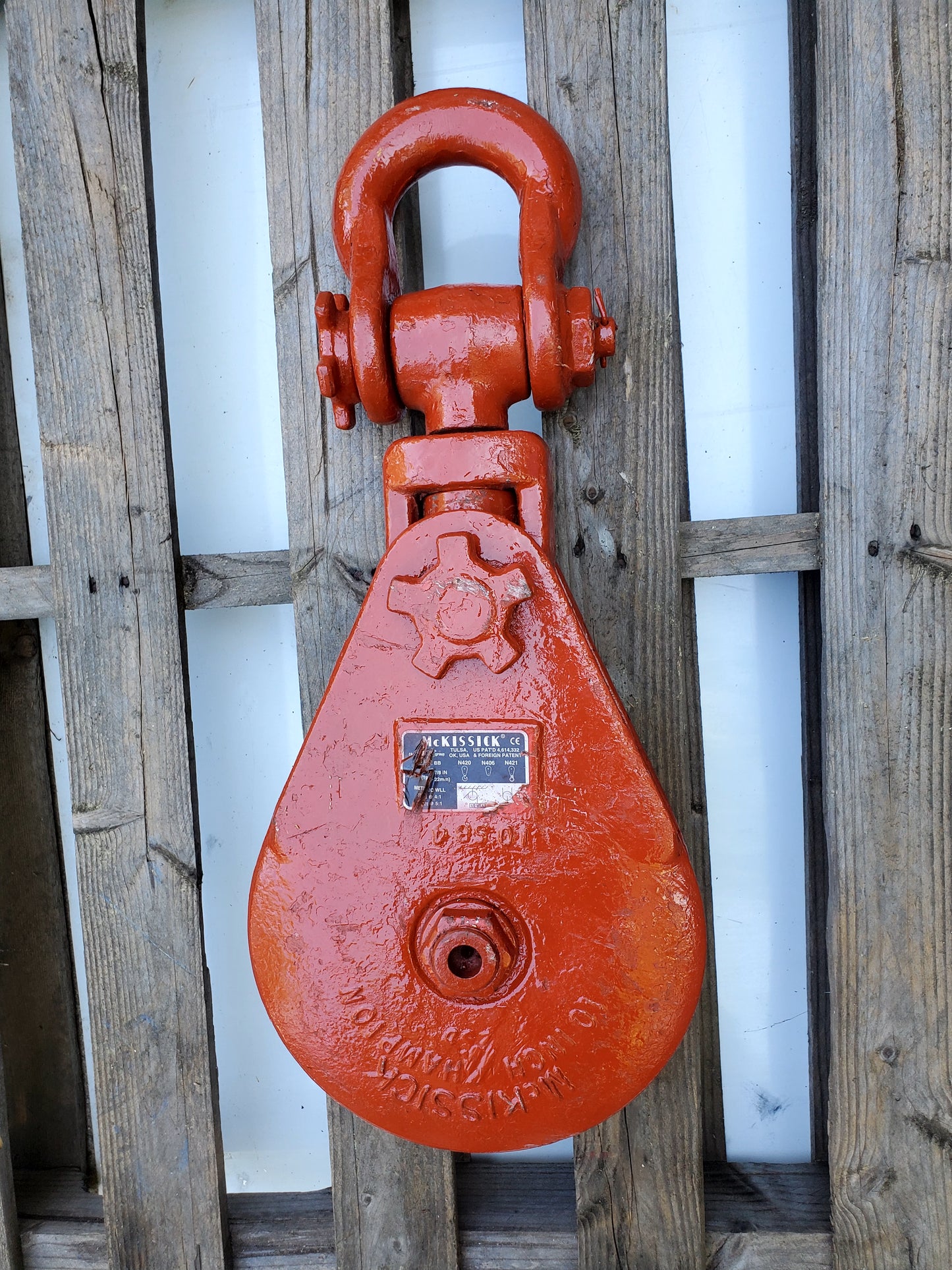 Crosby 421 10" BB Snatch Block w/ Shackle - 15 Ton WLL - #108390 USA