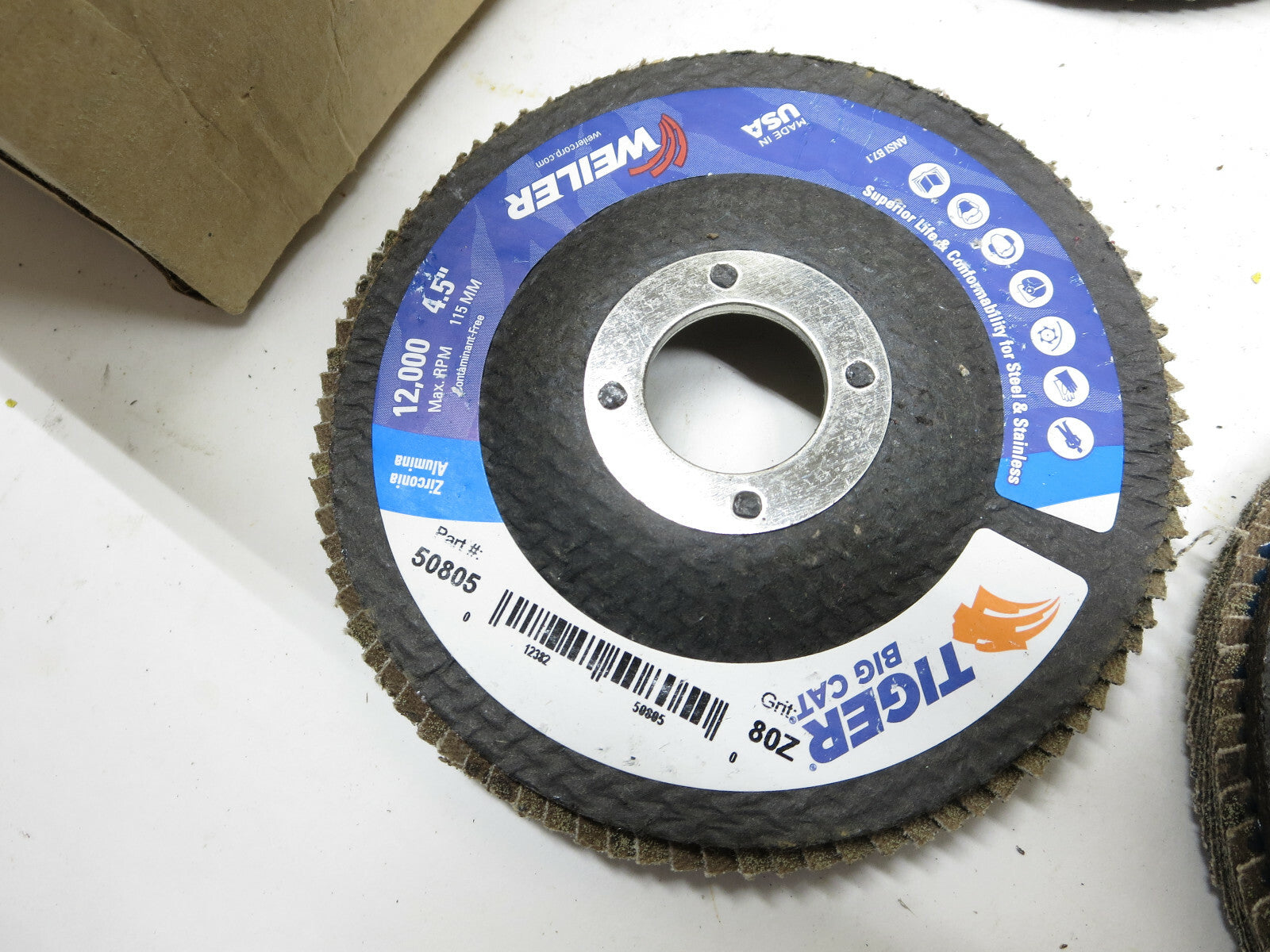 4 EA Weiler 50805 80 Grit and 2 EA Norton Red Heat 36 Grit 4-1/2" Flap Discs 