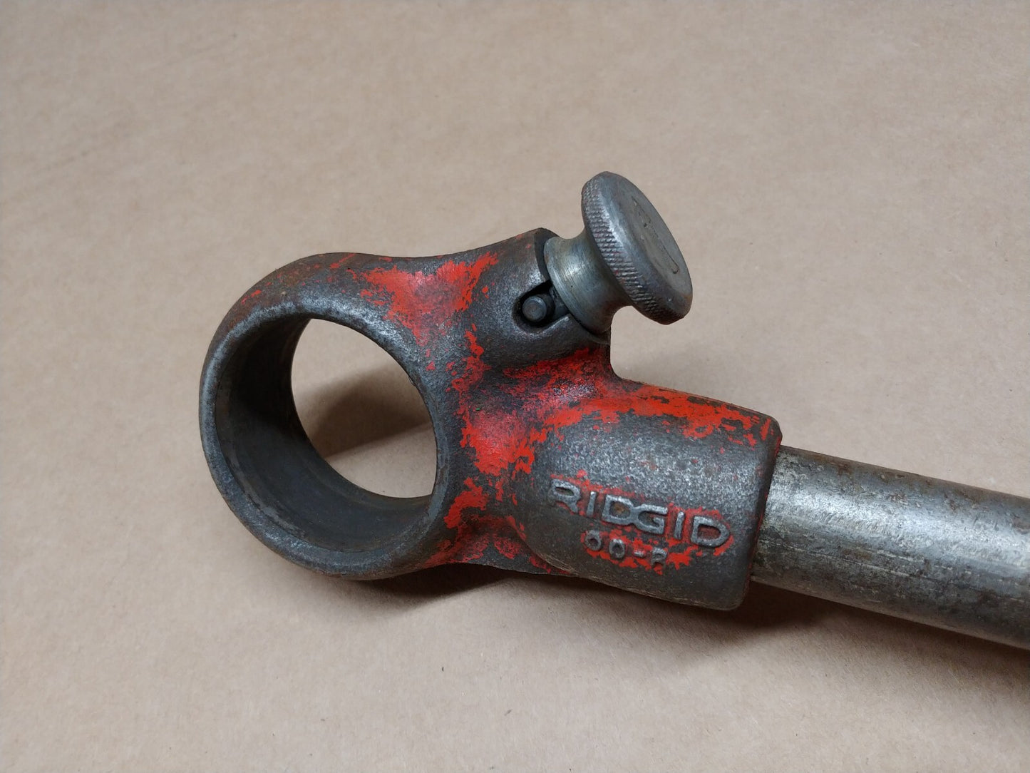 Ridgid 38540 00-R Pipe Threader Ratchet and Handle Assembly