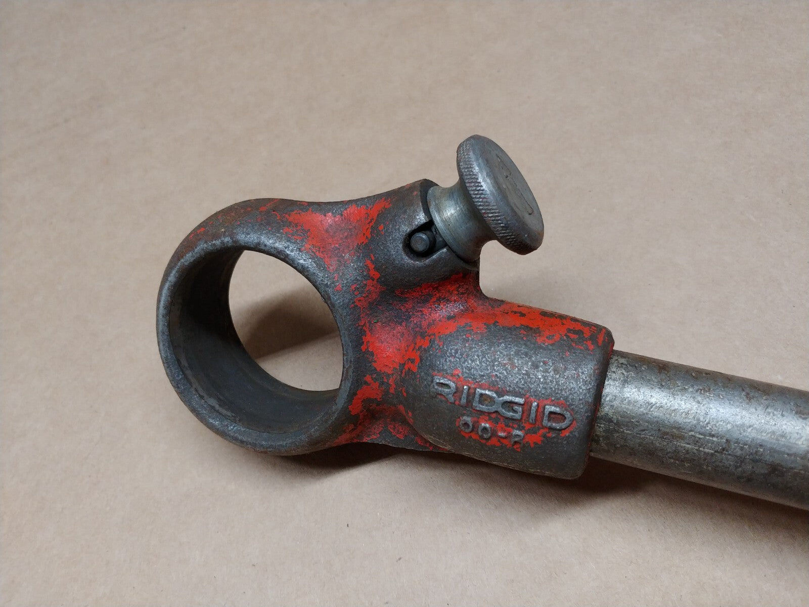 Ridgid 38540 00-R Pipe Threader Ratchet and Handle Assembly