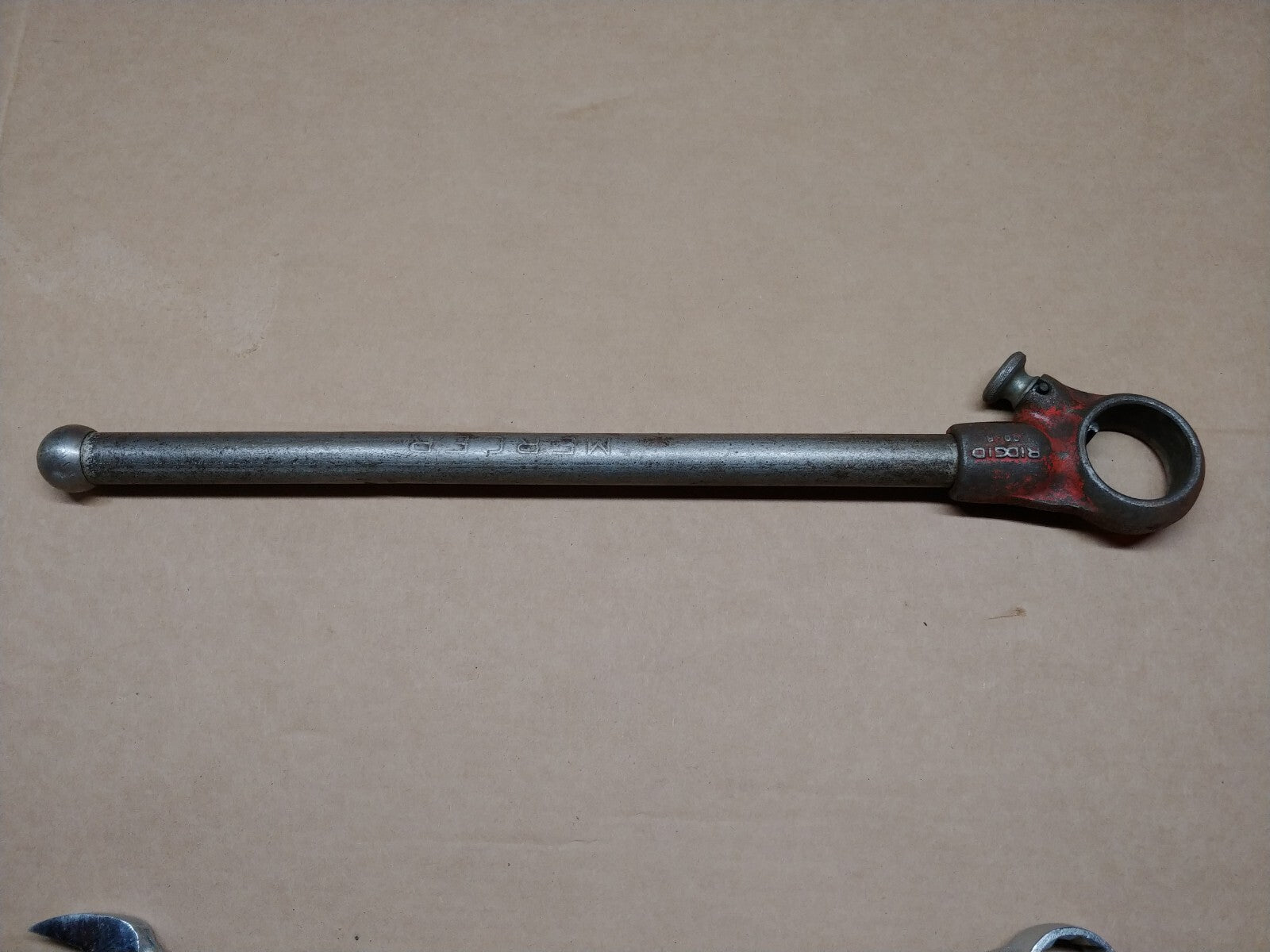 Ridgid 38540 00-R Pipe Threader Ratchet and Handle Assembly