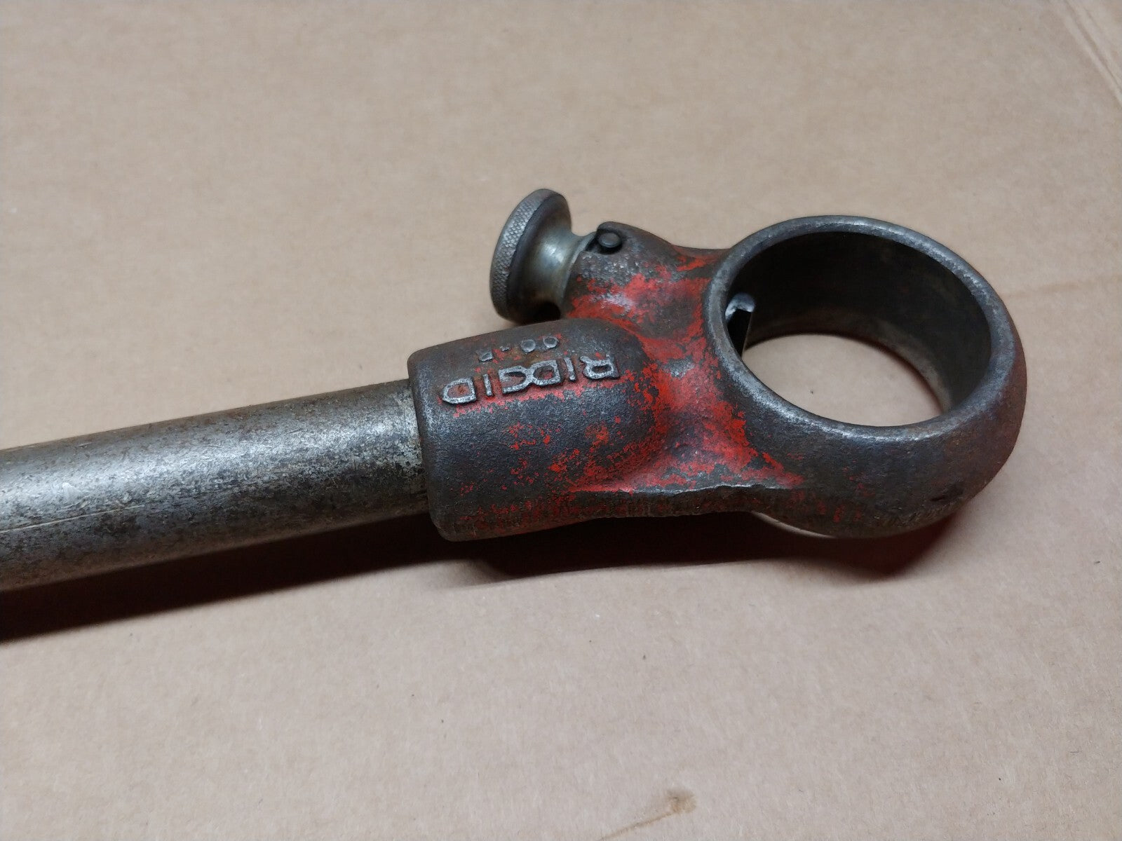Ridgid 38540 00-R Pipe Threader Ratchet and Handle Assembly