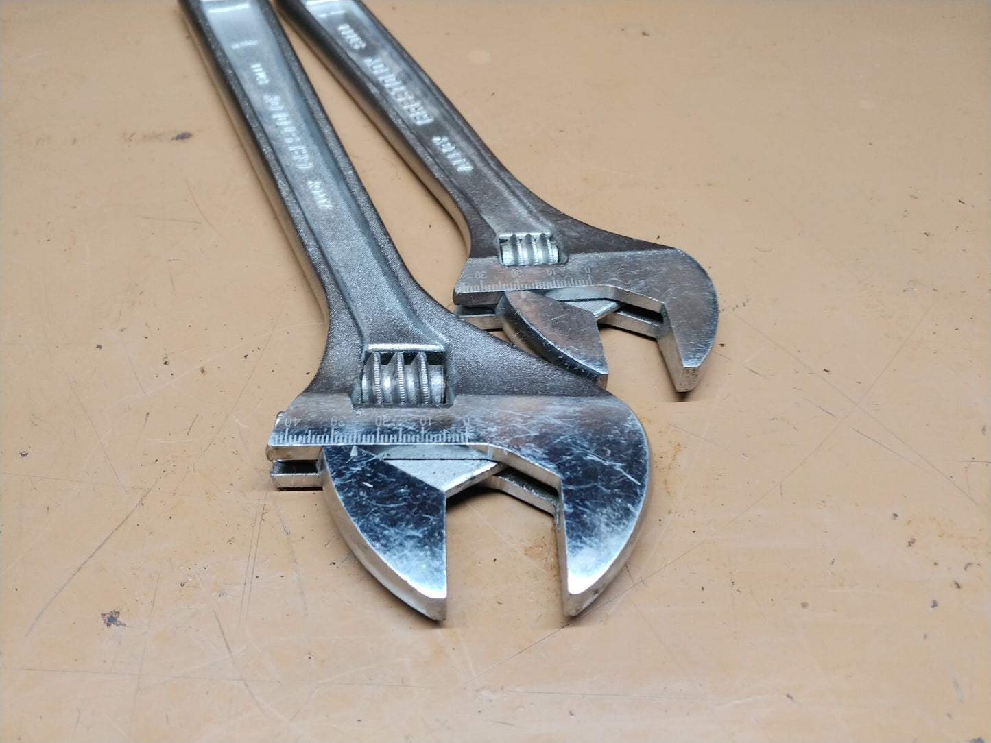 Crescent 2 PC Adjustable Wrench Set 10" & 12" Very Good Condition AC2XXVS