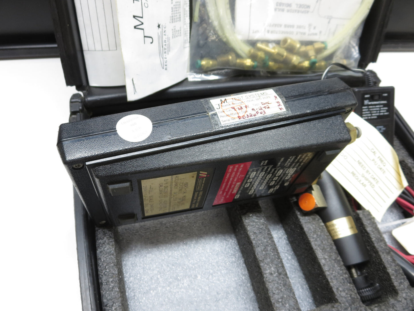 Meriam Meri Cal DP2000i Digital Manometer Calibrator Set w/ Accessories