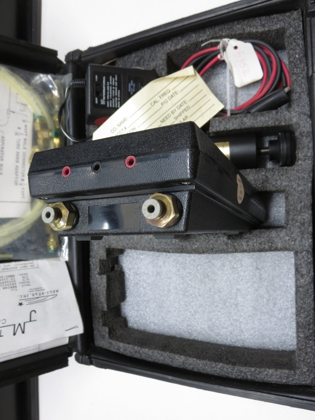 Meriam Meri Cal DP2000i Digital Manometer Calibrator Set w/ Accessories