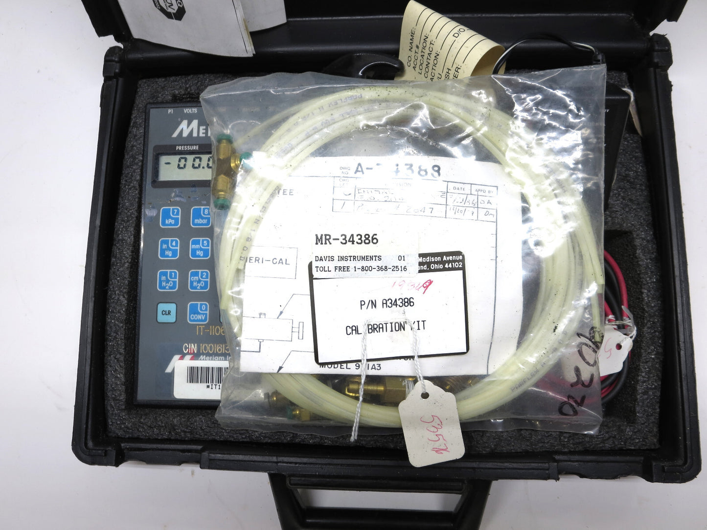 Meriam Meri Cal DP2000i Digital Manometer Calibrator Set w/ Accessories