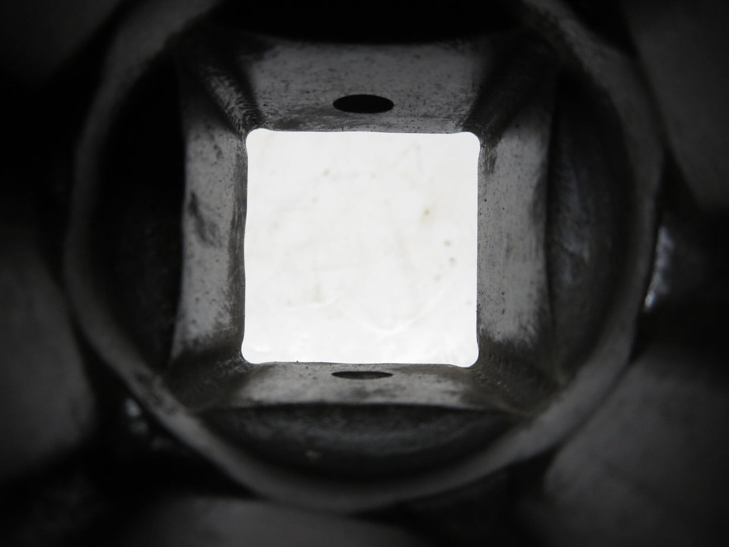 OZAT 2 in. Impact Socket 1-1/2 in. Drive Model 2432M51  Excellent Condition