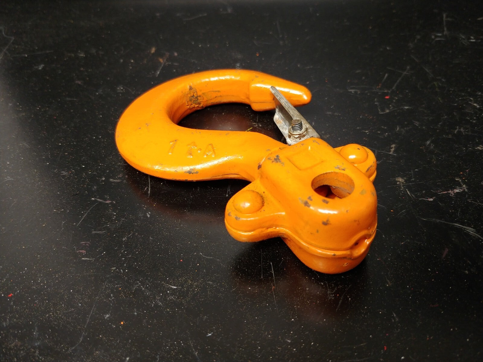 1 ea. Ingersoll Rand 1 Ton Chain Hoist Top Hook P/N 2372845 for VL2-010 NOS