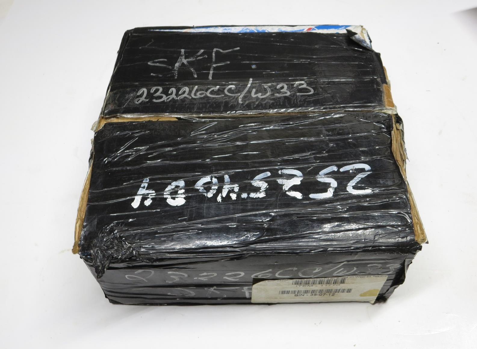 SKF Explorer 23226 CCK/C3W33 Spherical Roller Bearing w Origin Tag SHIPS from SC