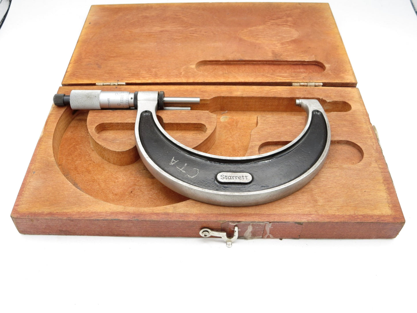 Starrett 226RL-4 Outside Micrometer, 3-4" Range w/ 3" Standard and Case 226RLZ-4