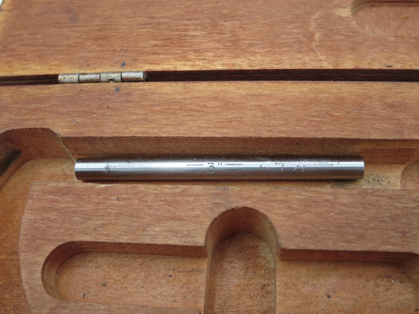 Starrett 226RL-4 Outside Micrometer, 3-4" Range w/ 3" Standard and Case 226RLZ-4