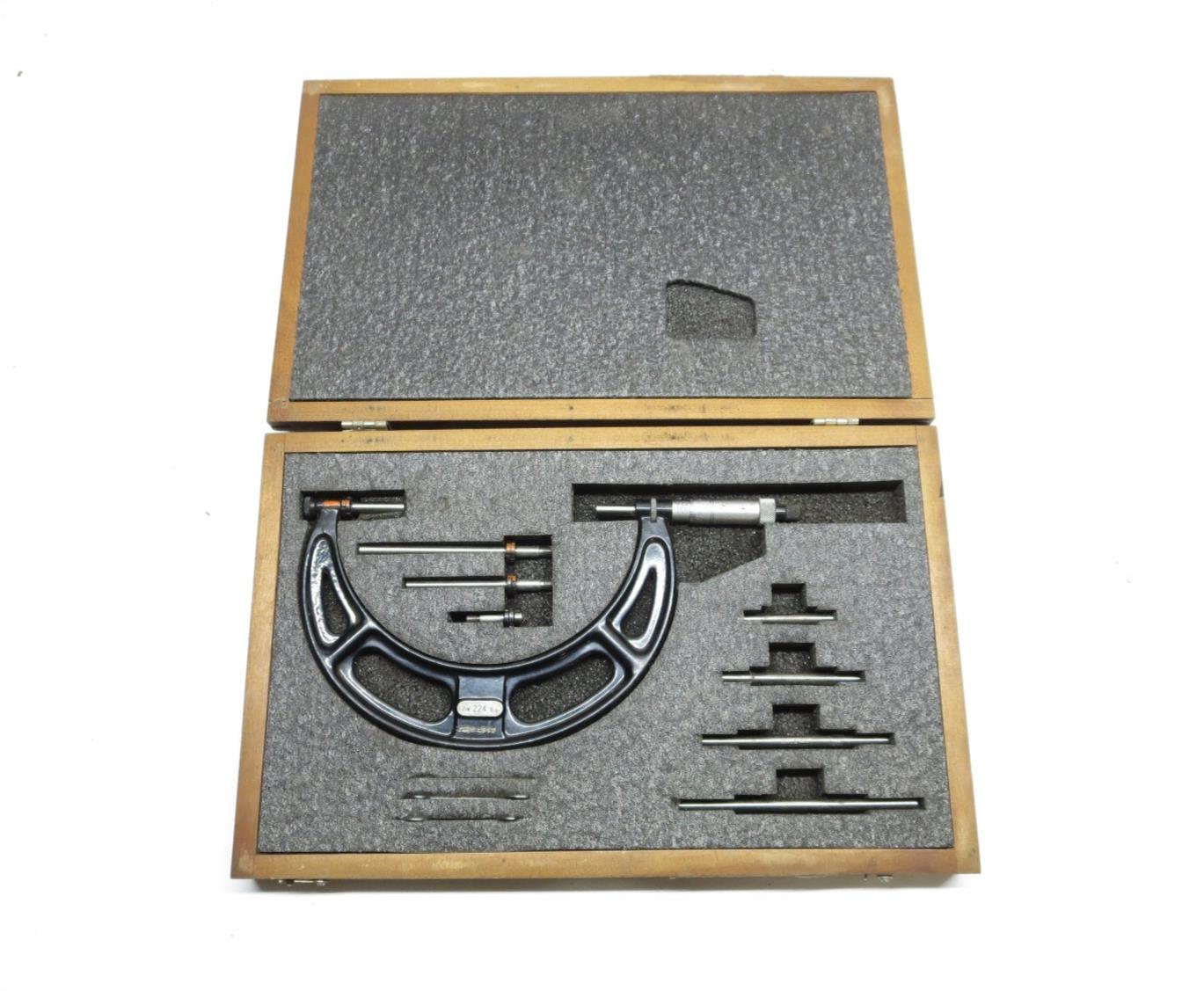 Starrett 224 2" - 6" Interchangeable Anvil Micrometer Set