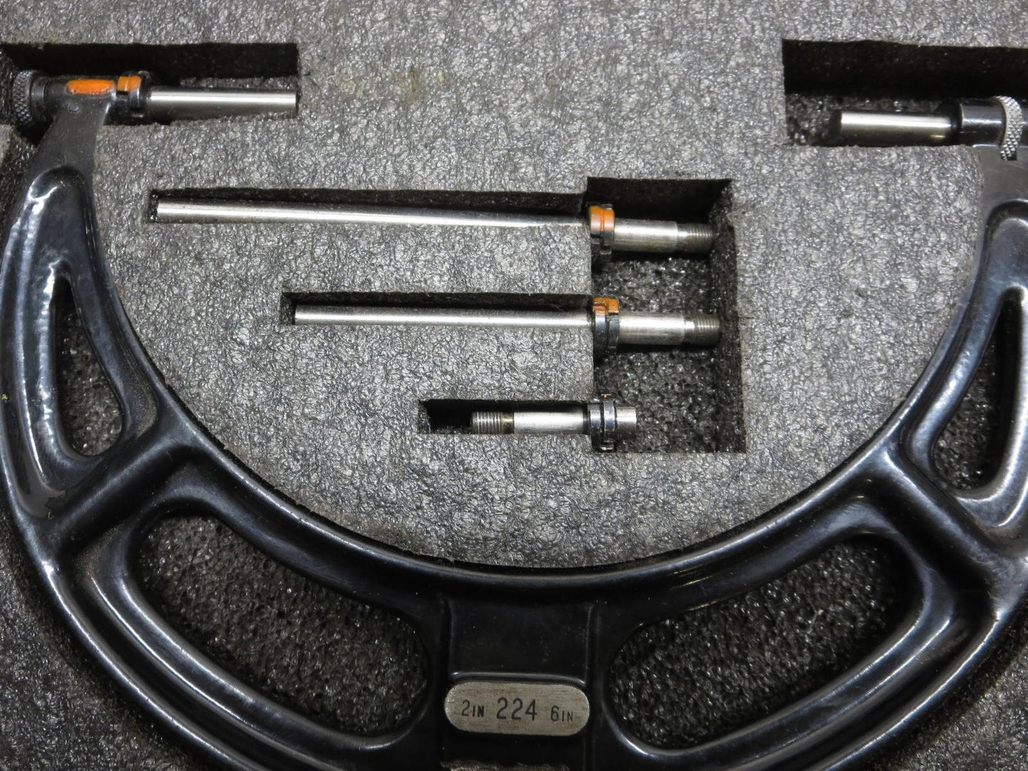 Starrett 224 2" - 6" Interchangeable Anvil Micrometer Set