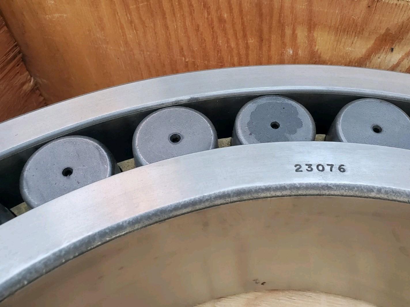 Timken Torrington 23076 W33 BR Spherical Roller Bearing 380mm ID x 560mm OD NOS