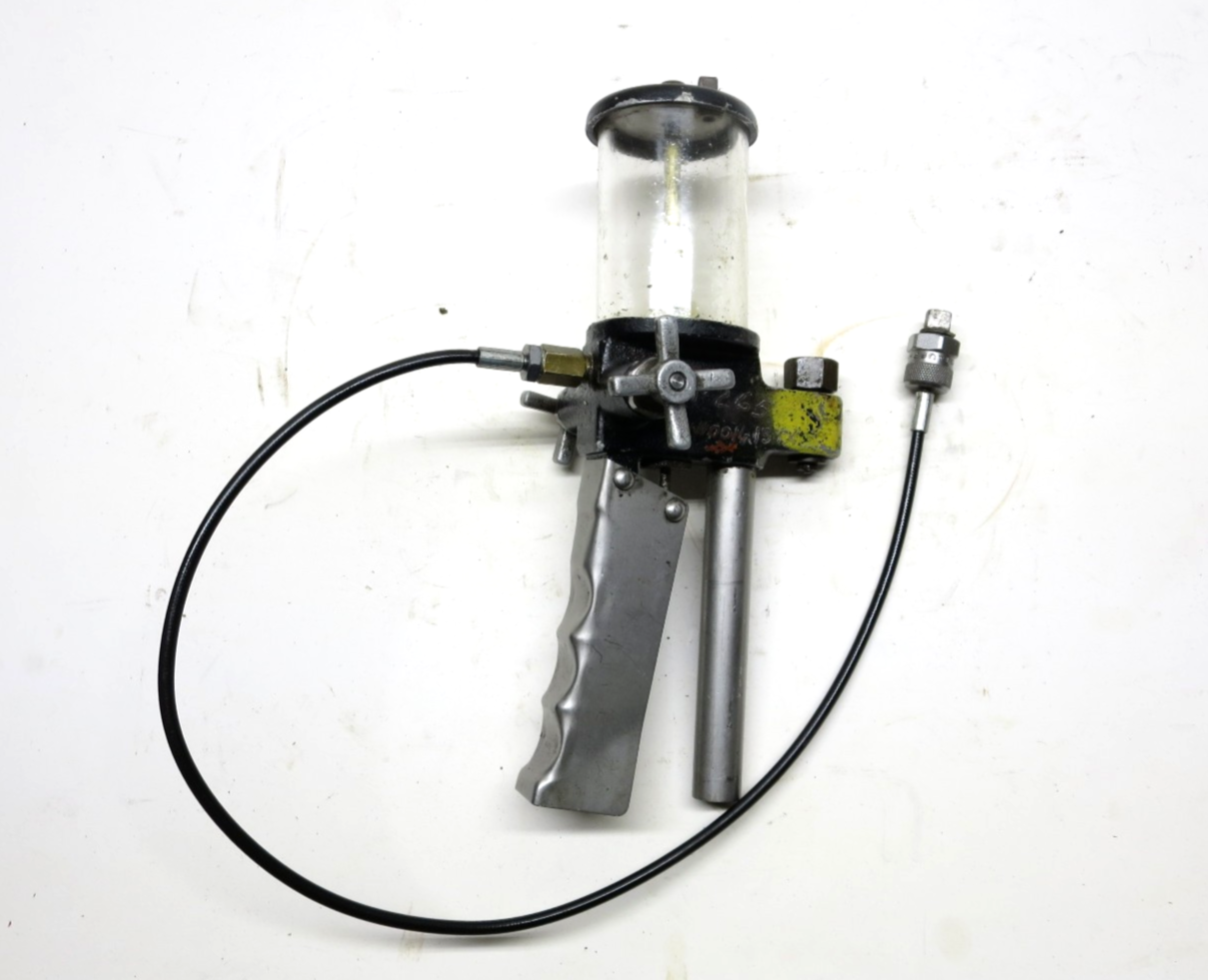 AMETEK T-620 Portable Hydraulic Pressure Tester 0 - 3,000 PSI w/ Hose Assembly