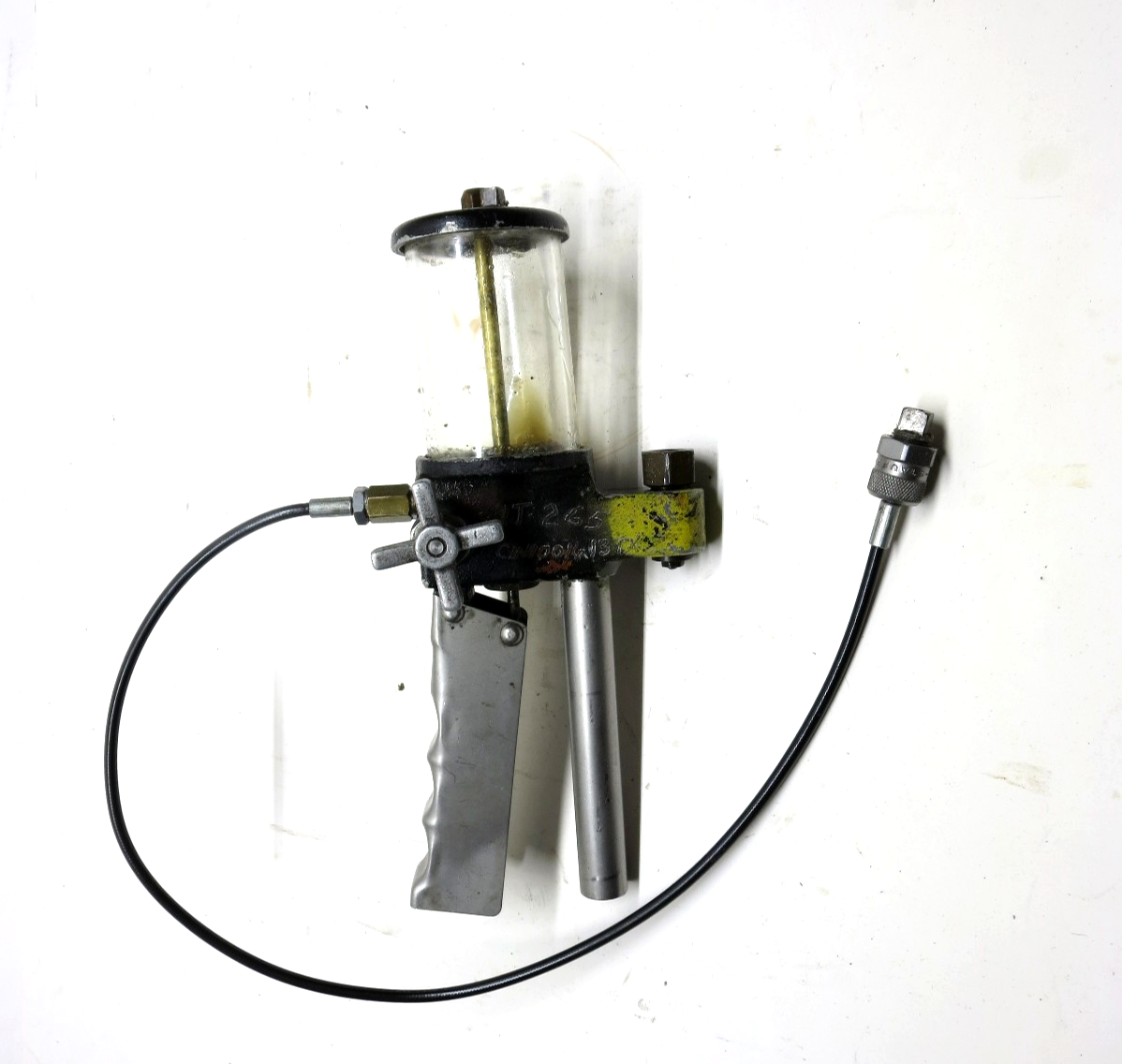 AMETEK T-620 Portable Hydraulic Pressure Tester 0 - 3,000 PSI w/ Hose Assembly