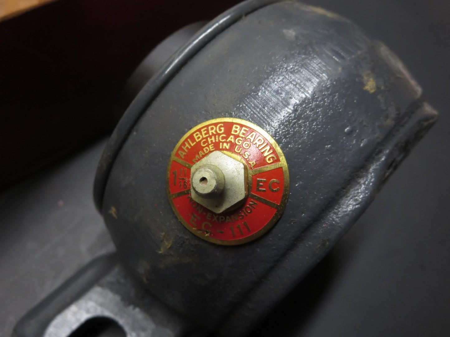 Ahlberg Bearing 1-11/16" Pillow Block EC-111 Collector Grade w/ Man (1947–1952)