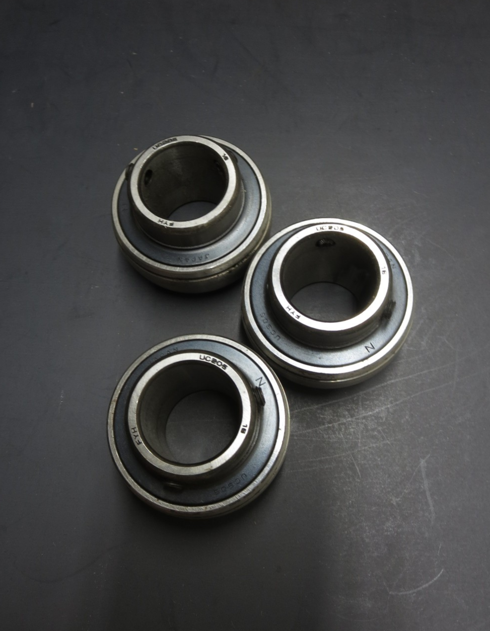 LOT OF 3 PCS FYH UCS05 / UC205 INSERT BEARING NOS JAPAN