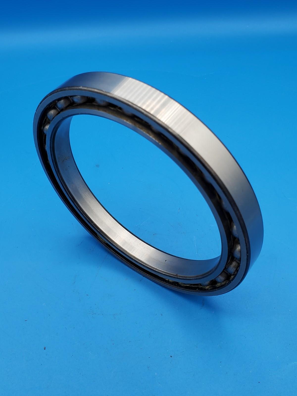 SKF 61822/C3DBCBVT233 Bearing France NOS