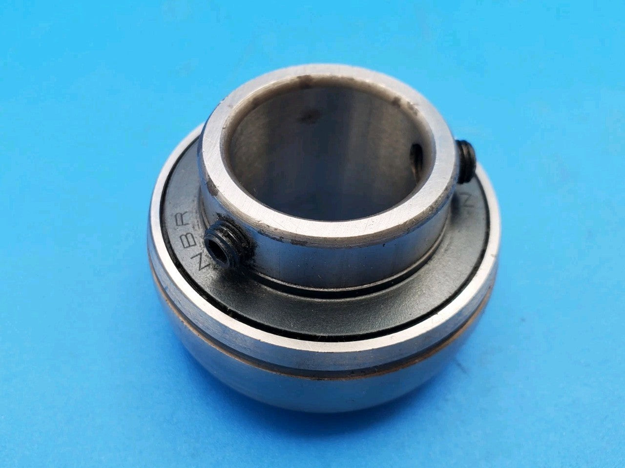 NBR UC205-16 Insert Bearing 1" Bore Spherical OD Set Screws MADE IN JAPAN