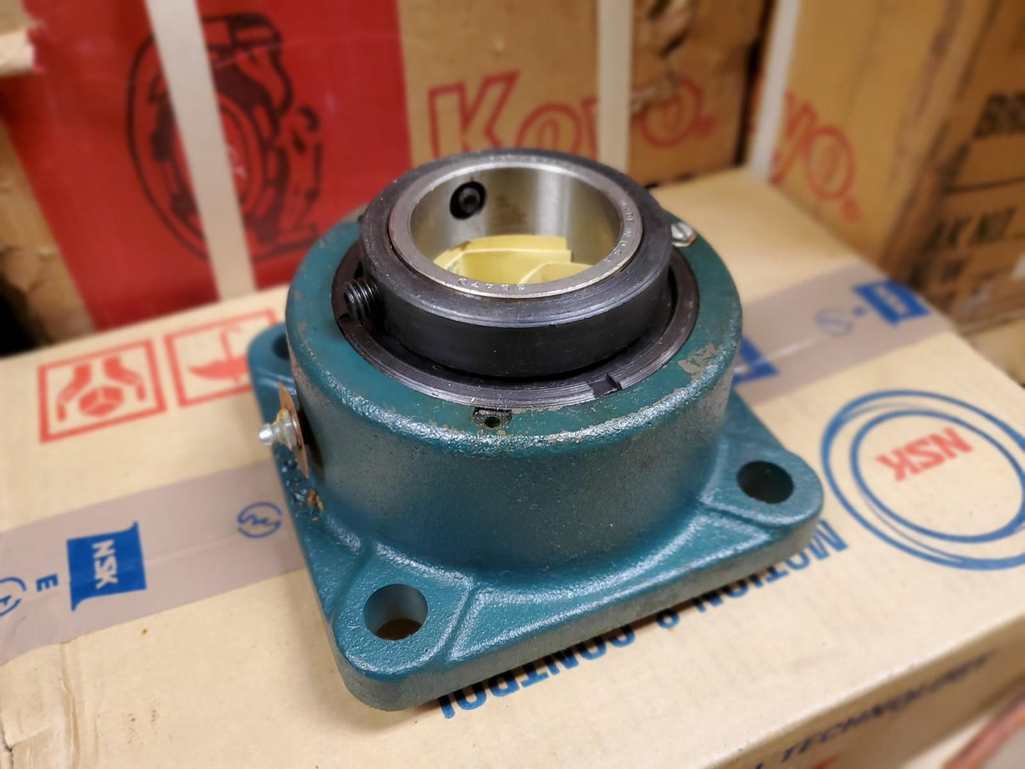 REX 2-3/16" Flange Roller Bearing MF-203 / MF-9203 USA
