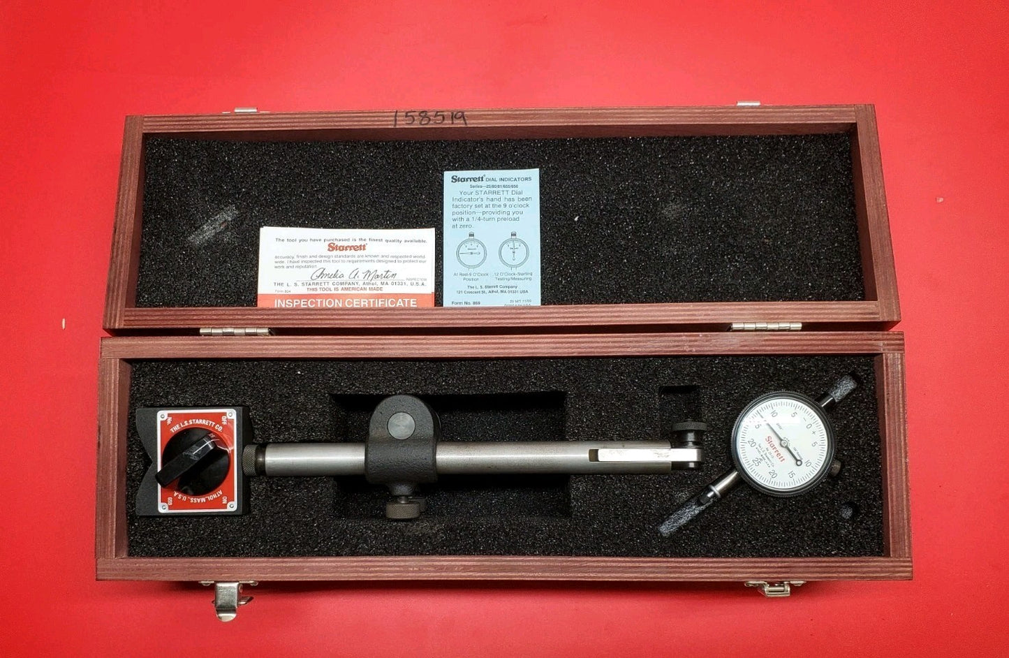 Starrett 659BZ Magnetic Base W/ 25-131 Indicator Set