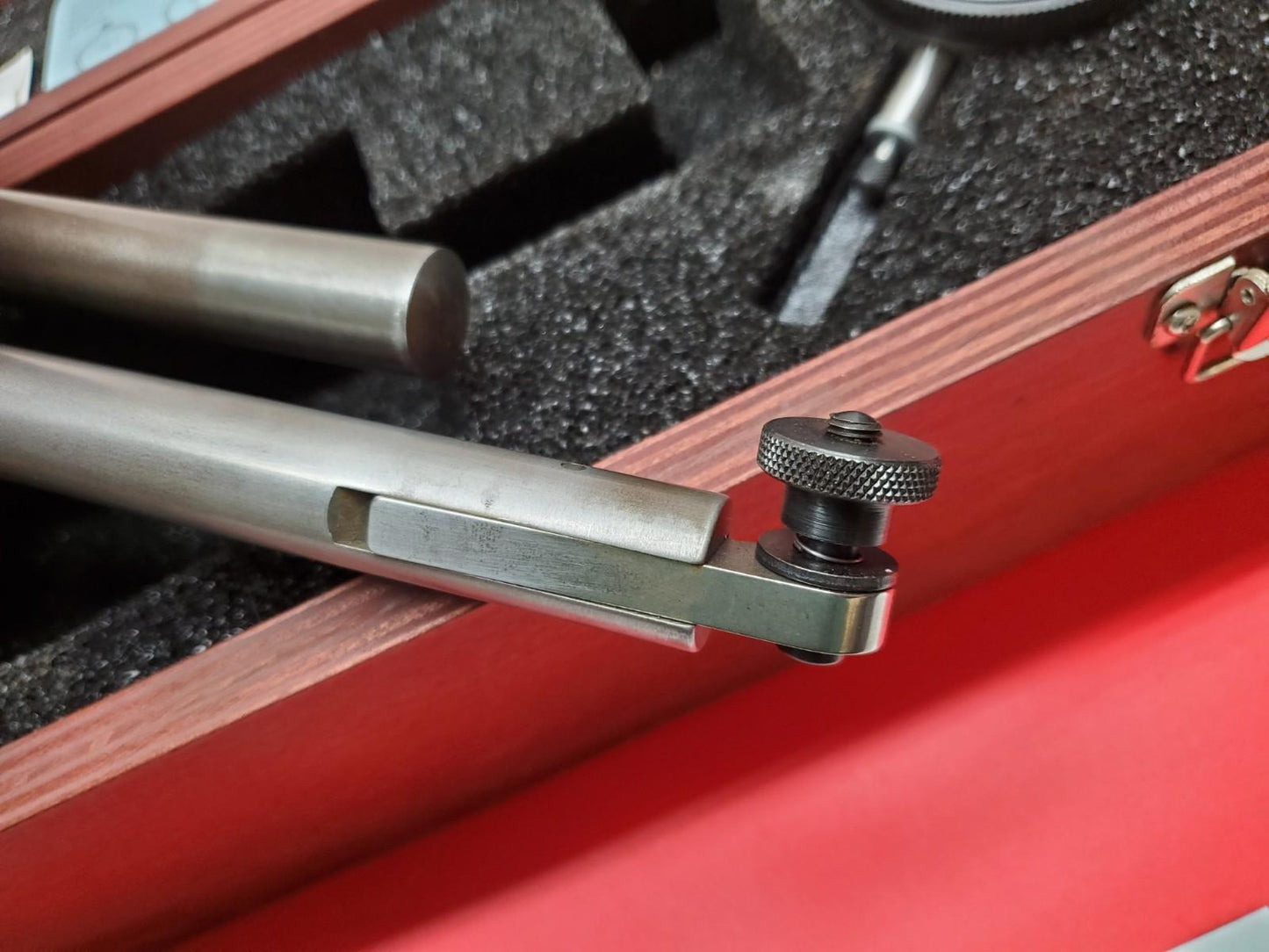 Starrett 659BZ Magnetic Base W/ 25-131 Indicator Set