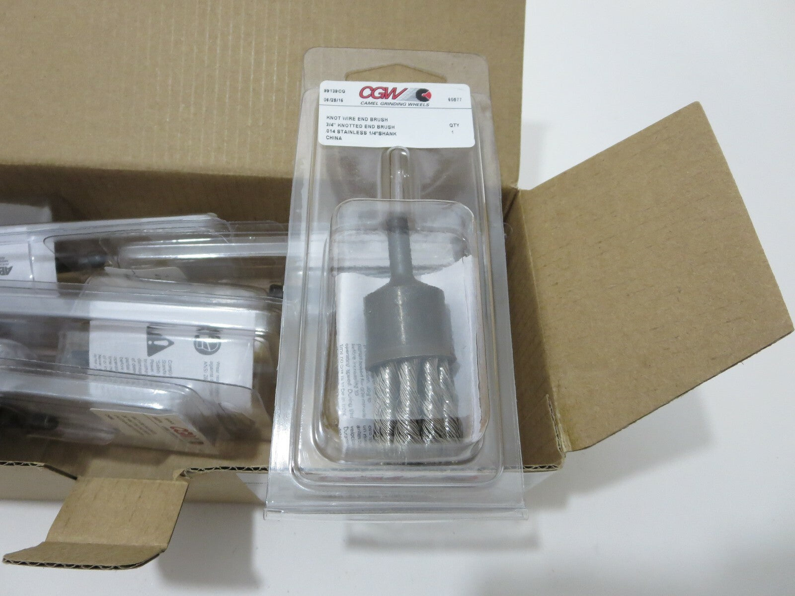 CGW 60577 3/4 KNOTTED END BRUSH .014 STAINLESS 1/4 SHANK BOX OF 5 Camel Grinding