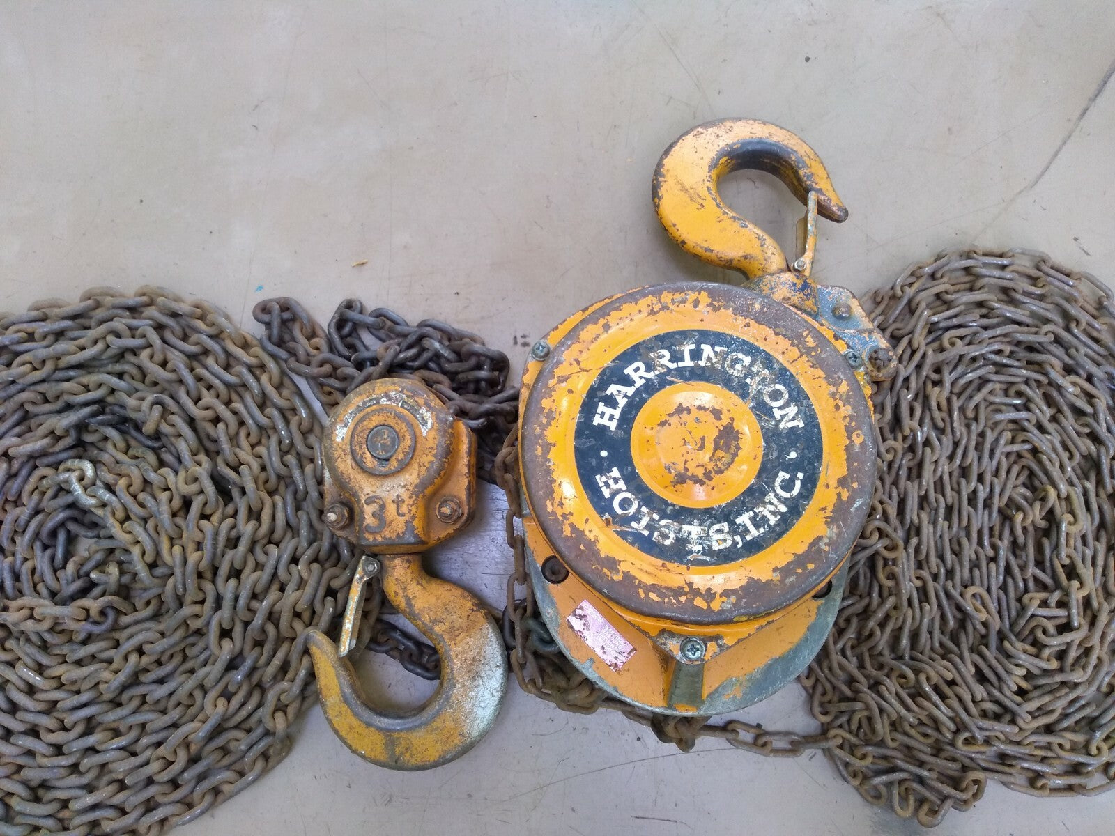 Harrington CF030-20 3-Ton Chain Hoist 20 ft Lift / 20 ft pull 
