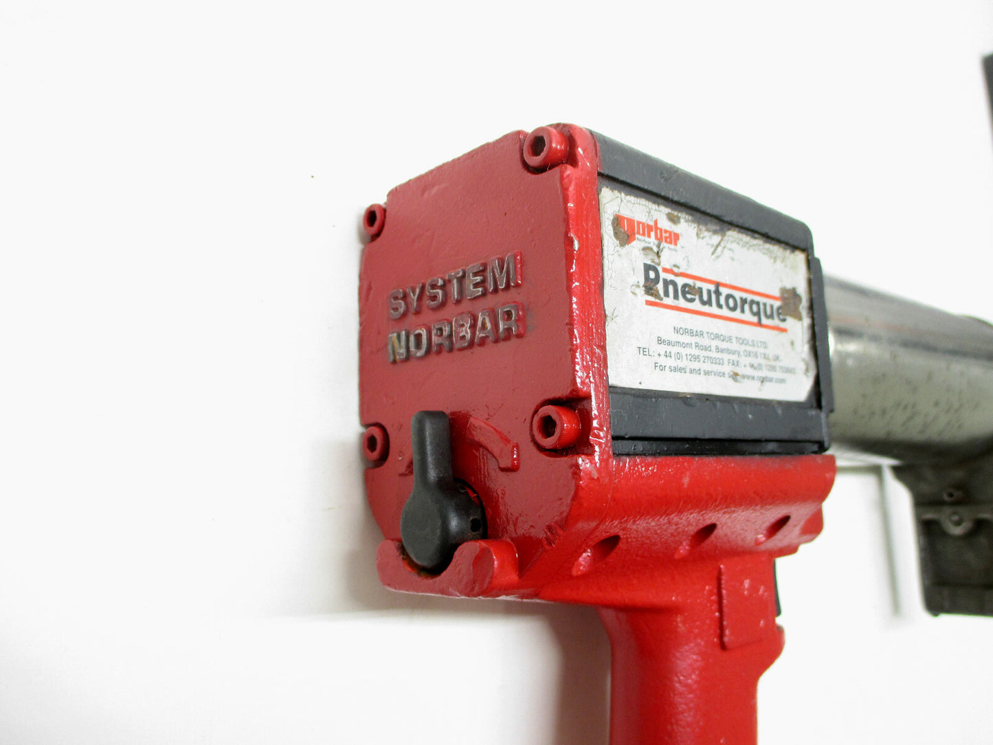 PneuTorque Norbar 77287 PT 2000 Pneumatic Torque Multiplier Nutrunner 1 IN. DR.