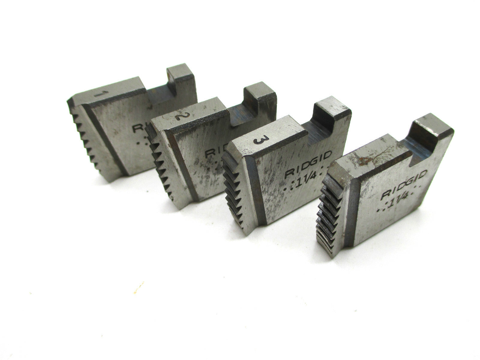 Ridgid 66220 12R 1-1/4 inch BSPP Dies