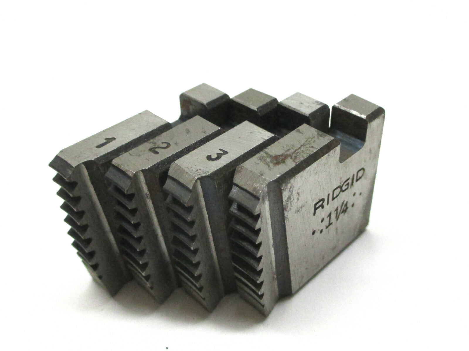 Ridgid 66220 12R 1-1/4 inch BSPP Dies