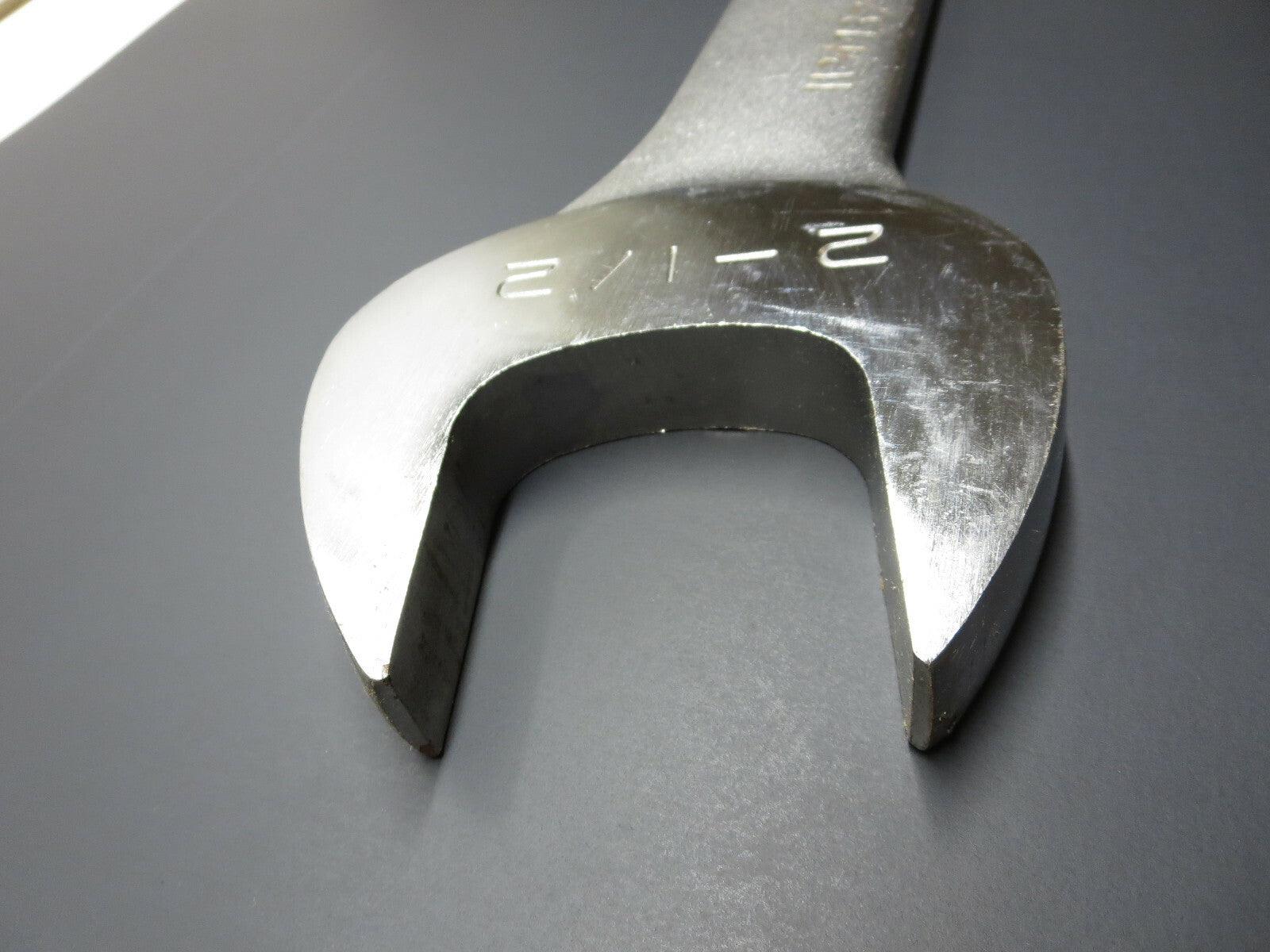 GearWrench 2-1/2" Long Pattern Combination Wrench 81829 Excellent Condition