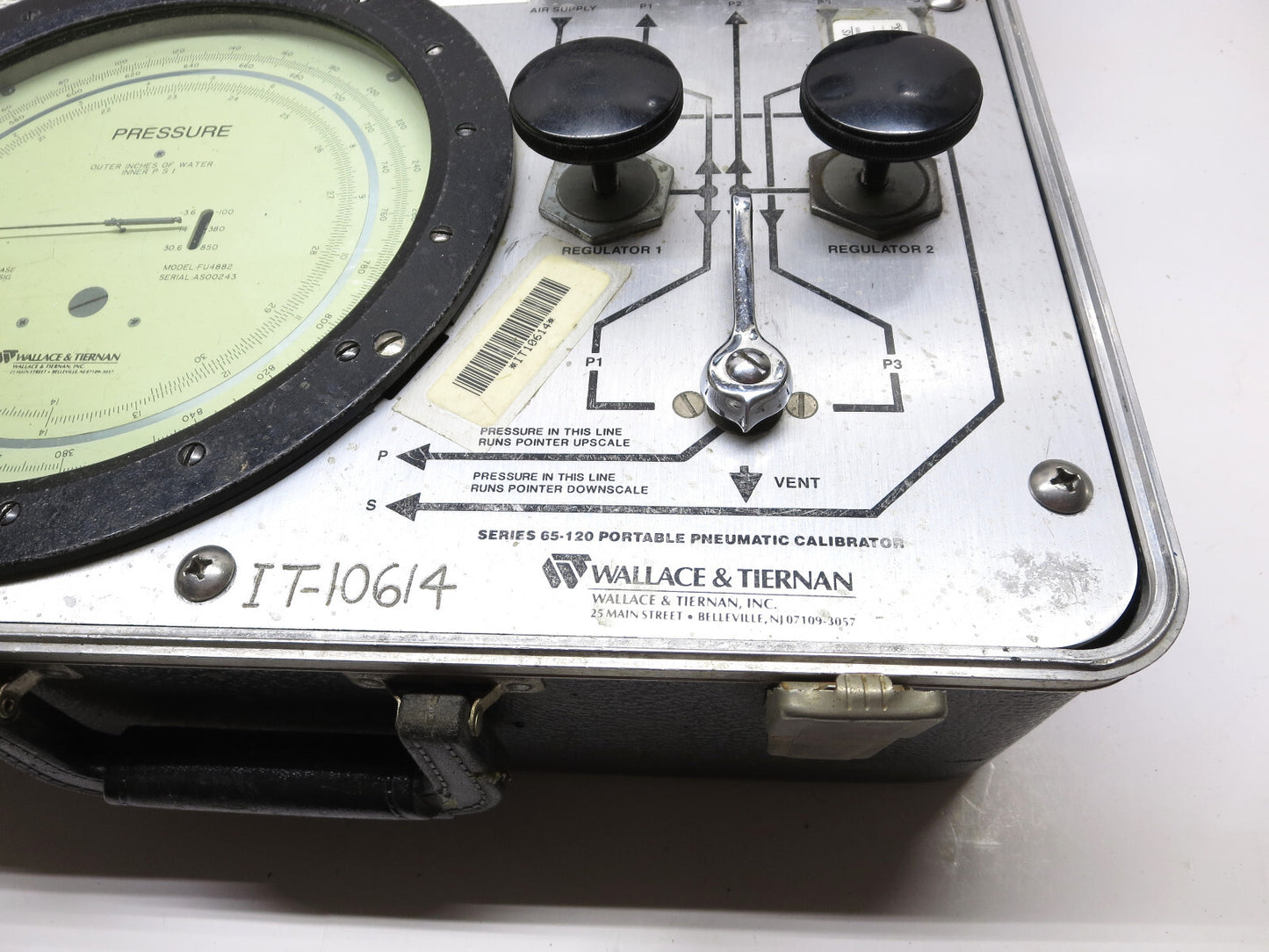 Wallace & Tiernan Series 65-120 Portable Pneumatic Calibrator w/ Prior 2011 Cal
