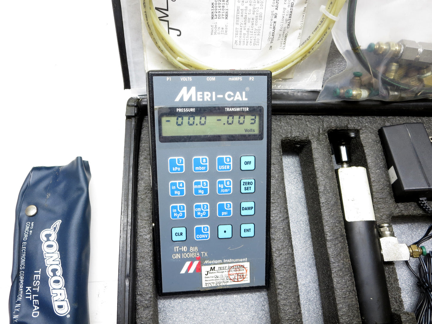 Meriam Meri Cal LP2000C Digital Manometer Calibrator w/ Accessories 0-2,000 H20