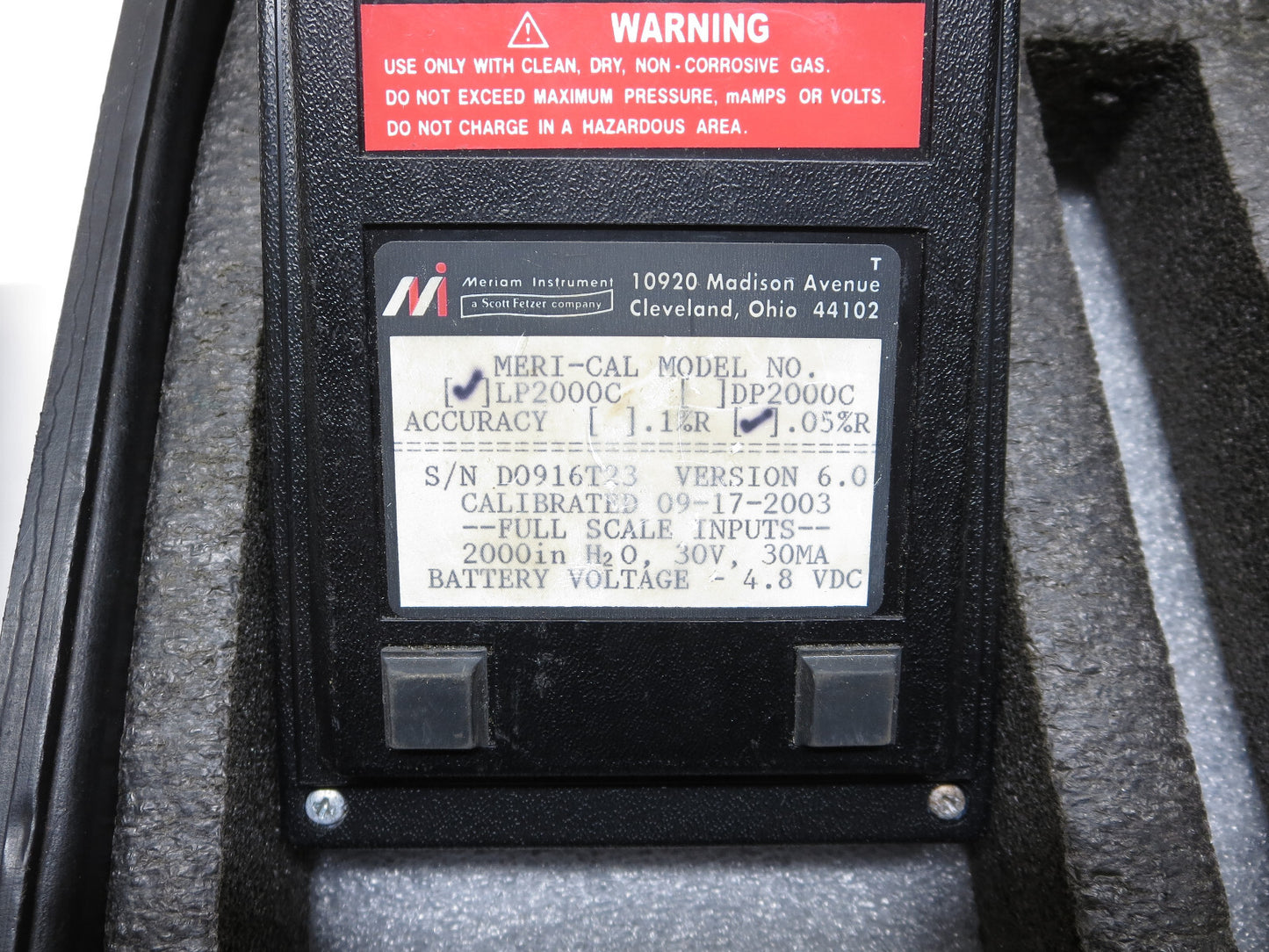 Meriam Meri Cal LP2000C Digital Manometer Calibrator w/ Accessories 0-2,000 H20