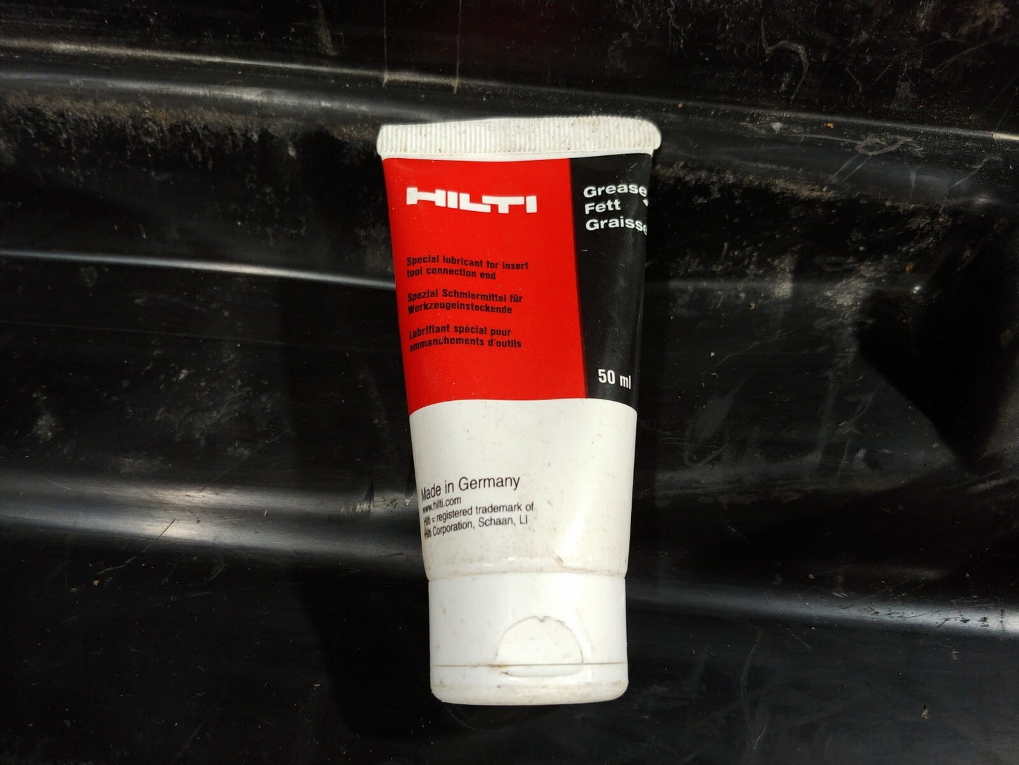HILTI TE 40 AVR Replacement Case W/ Grease Very Good Condition.