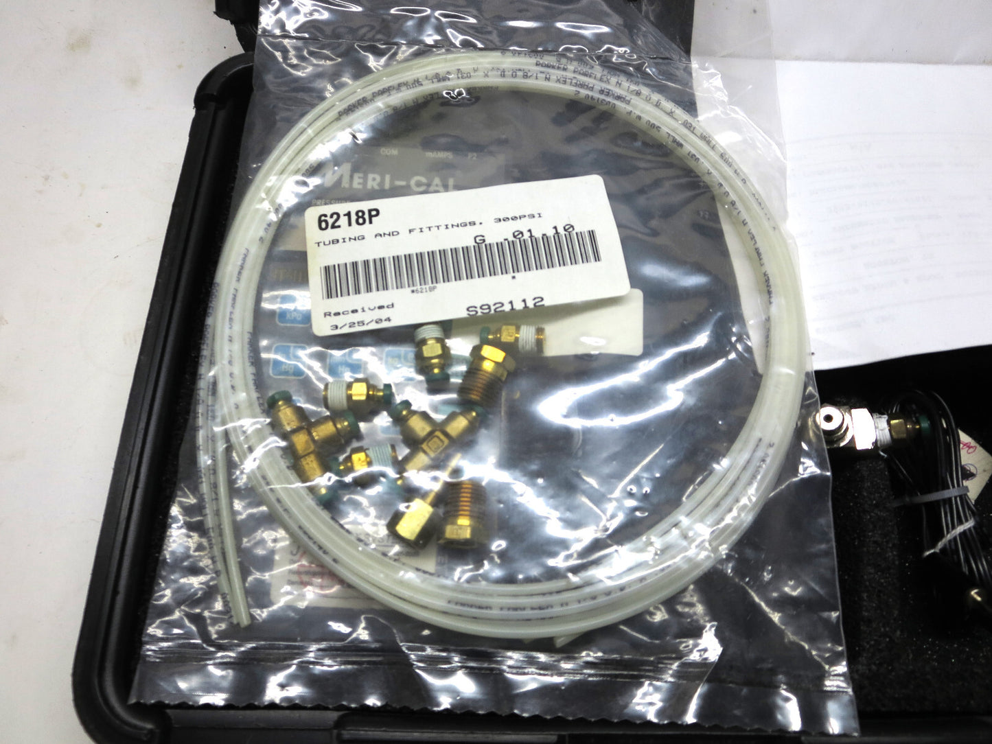 Meriam Meri Cal LP2000C Digital Manometer Calibrator w/ B-34686 Pump, Leads Set