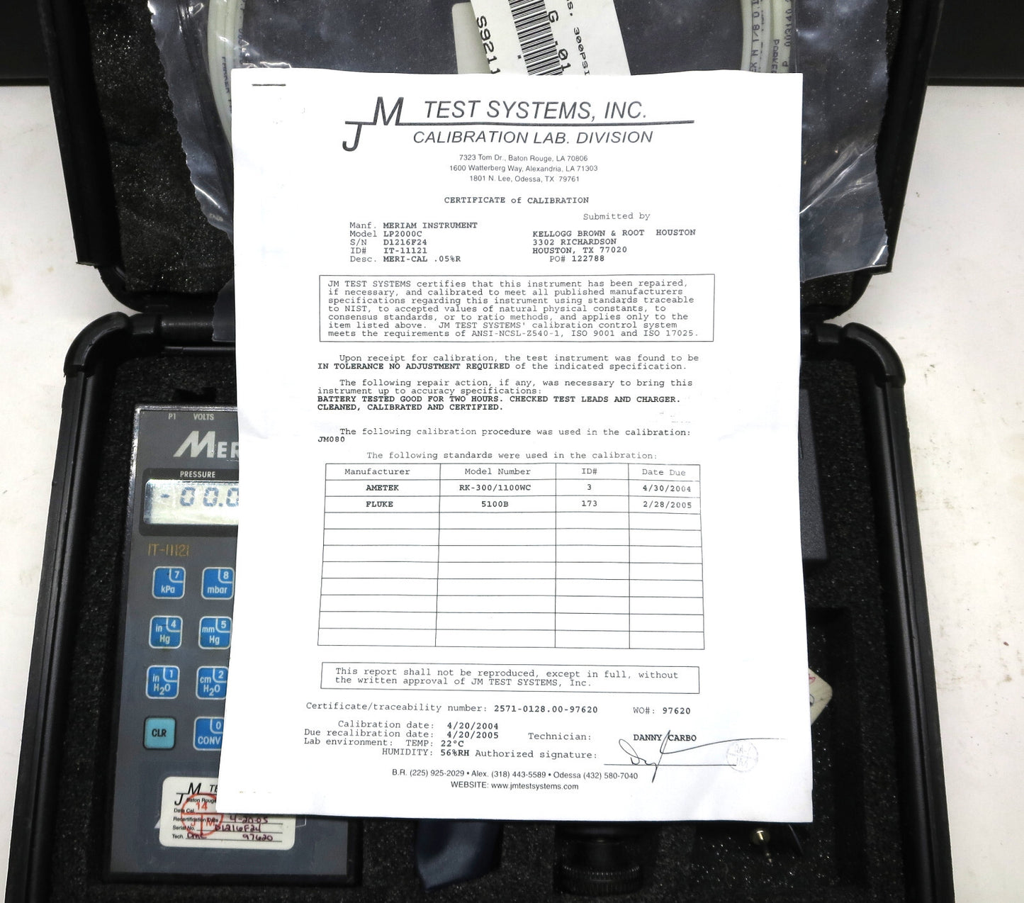 Meriam Meri Cal LP2000C Digital Manometer Calibrator w/ B-34686 Pump, Leads Set