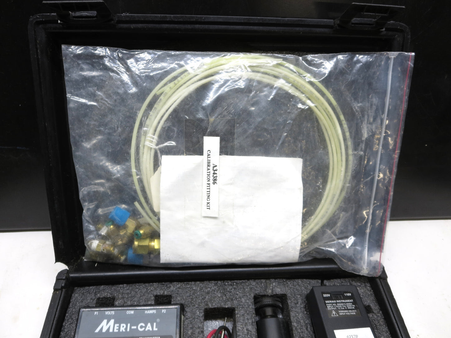 Meriam Meri-Cal DP200i Digital Manometer Calibrator Set w/ Handpump