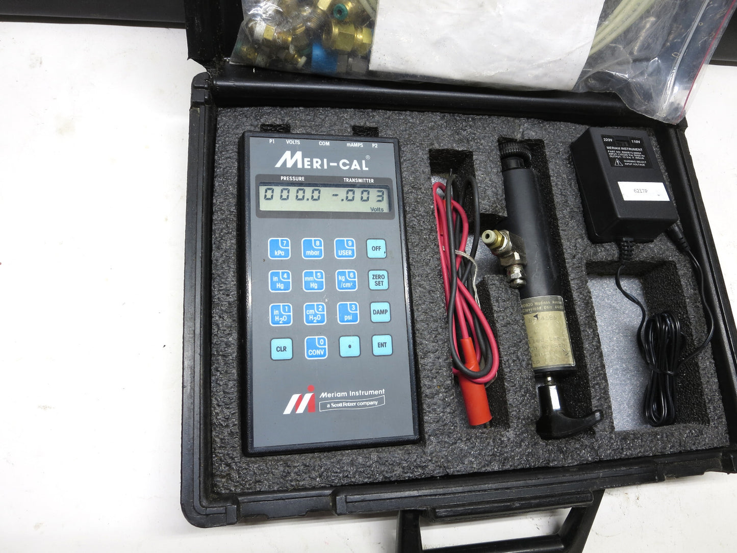 Meriam Meri-Cal DP200i Digital Manometer Calibrator Set w/ Handpump