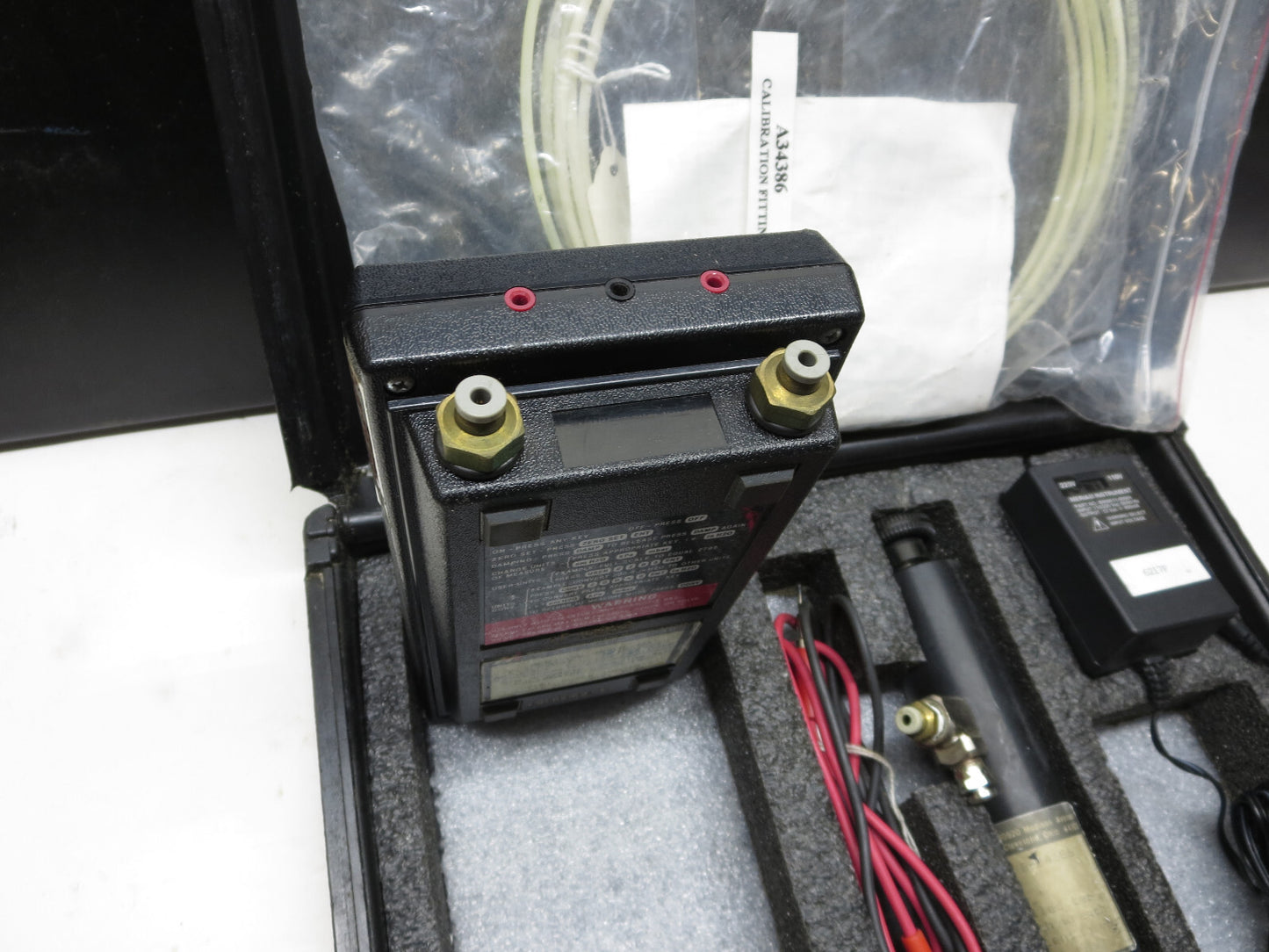 Meriam Meri-Cal DP200i Digital Manometer Calibrator Set w/ Handpump