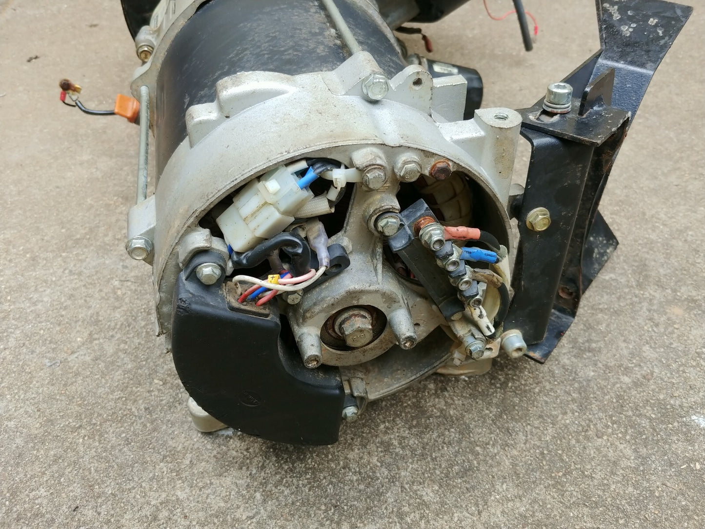 Generac 0K5238 OHVI Engine 407 CC from XP6500E Generator W Alternator (Parts)