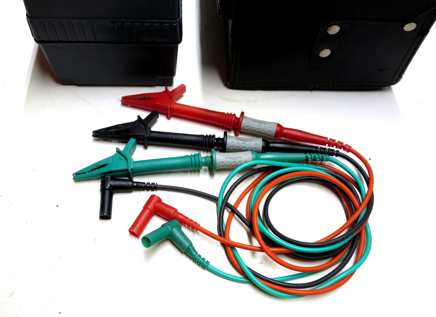 AVO MEGGER 210600 Insulation Tester Kit 1000V s/n 101034916 Made in UK